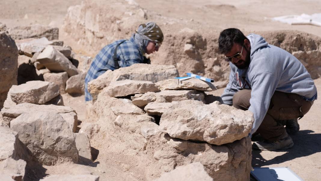 3 yıldır bölgede çalışan arkeologlar öyle bir şey buldu ki... Konya'daki keşif tarihe ışık tutuyor! 1